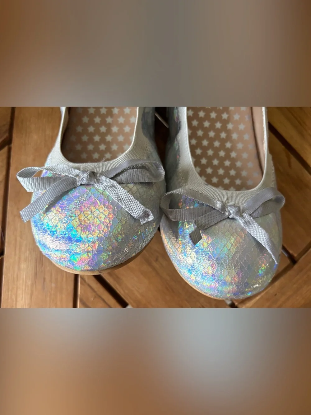 NWOT Nordstrom Iridescent Hologram Ballet Flats Sz5 Youth Slip on Shoes Bow Girl